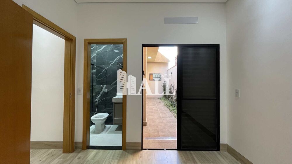Casa de Condomínio à venda com 3 quartos, 157m² - Foto 2