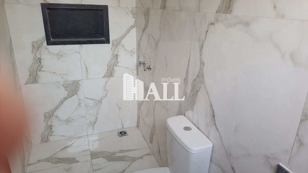 Casa à venda com 3 quartos, 283m² - Foto 1
