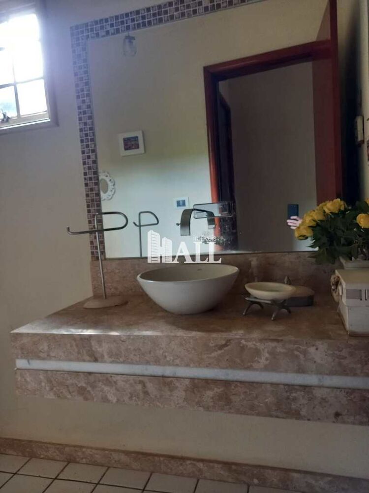 Casa à venda com 4 quartos, 273m² - Foto 9