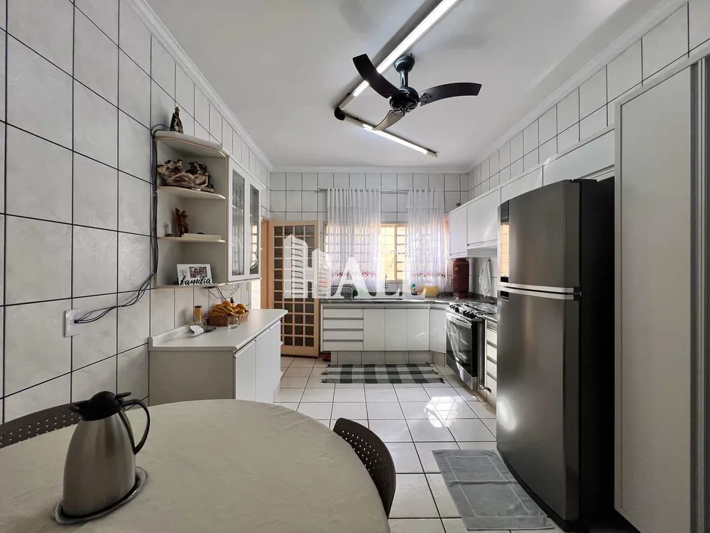 Casa, 4 quartos, 270 m² - Foto 7