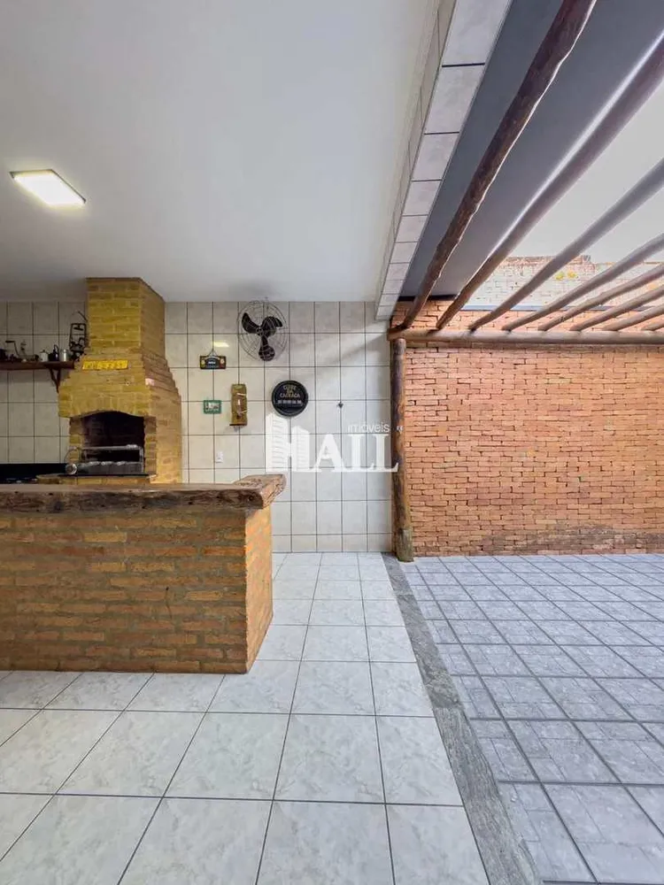 Casa, 3 quartos, 212 m² - Foto 2