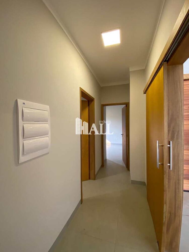 Casa à venda com 3 quartos, 200m² - Foto 3
