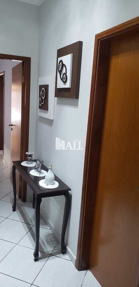 Casa à venda com 3 quartos, 196m² - Foto 2