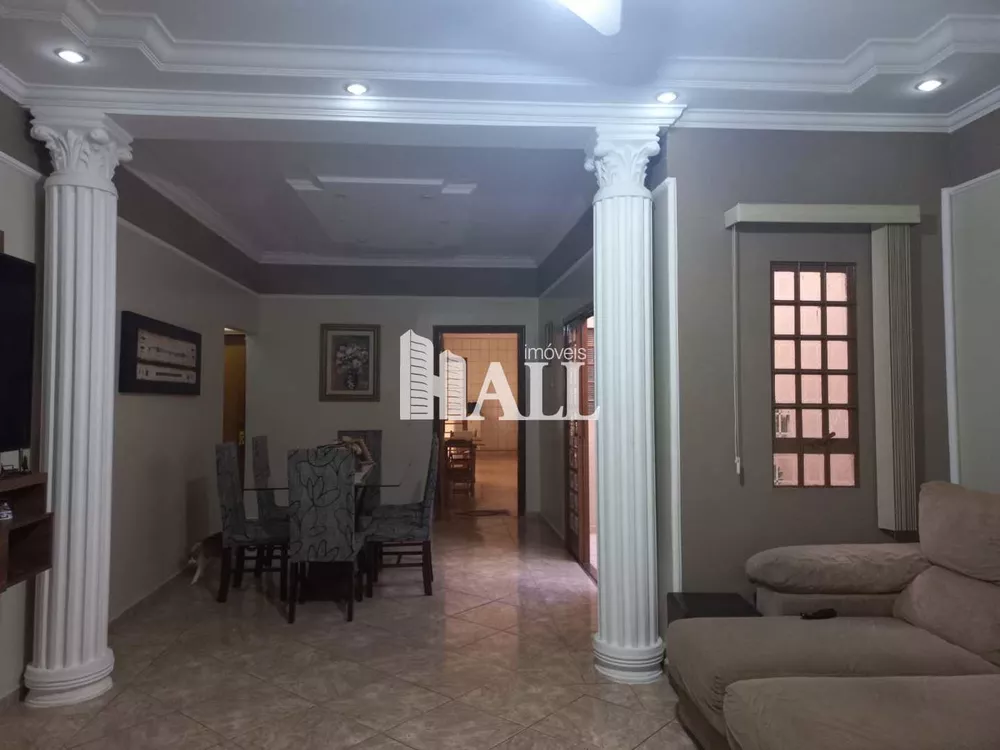 Casa, 3 quartos, 234 m² - Foto 1