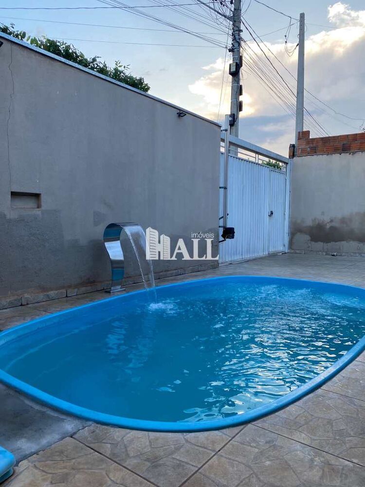 Casa à venda com 2 quartos, 120m² - Foto 4