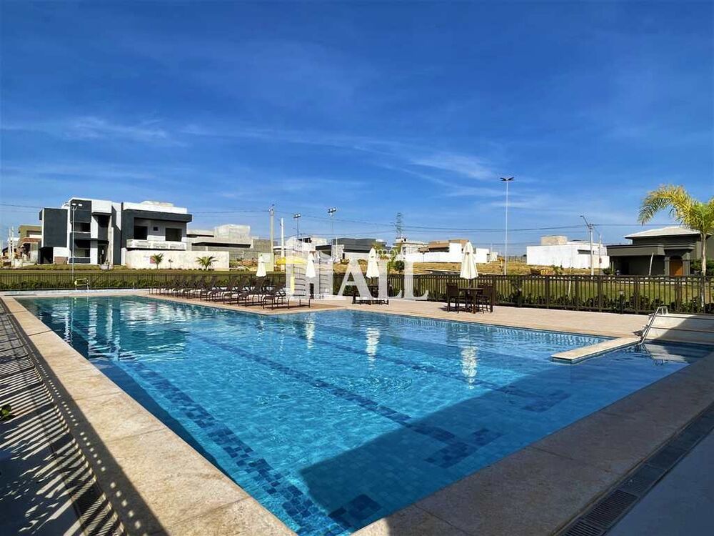 Casa de Condomínio à venda com 3 quartos, 180m² - Foto 1
