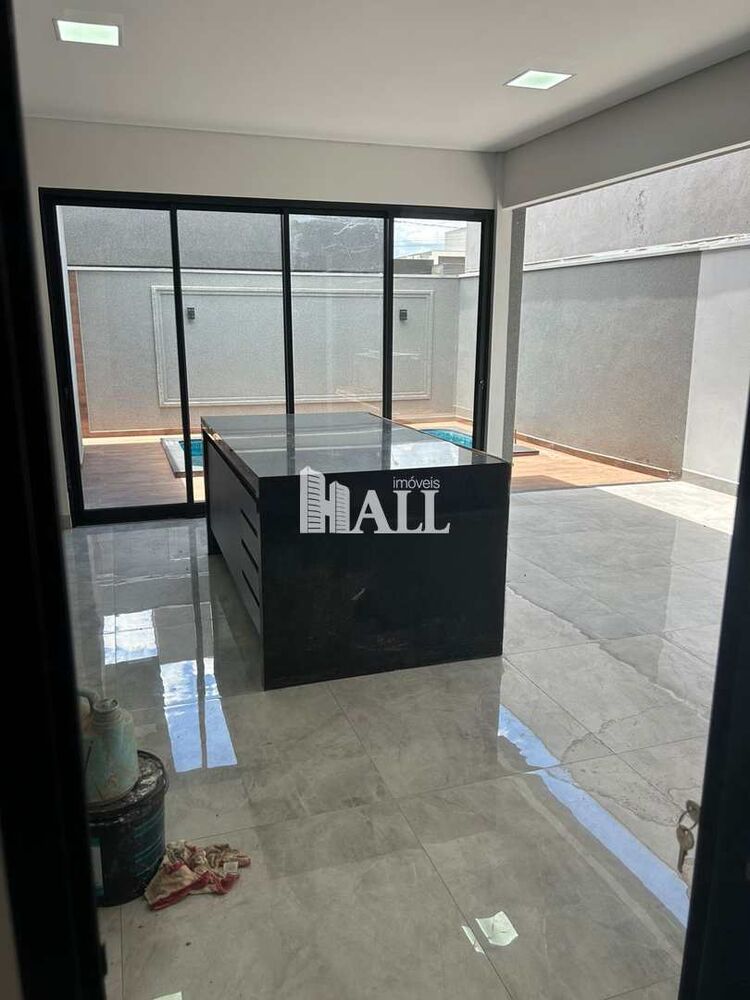 Casa de Condomínio à venda com 3 quartos, 168m² - Foto 2