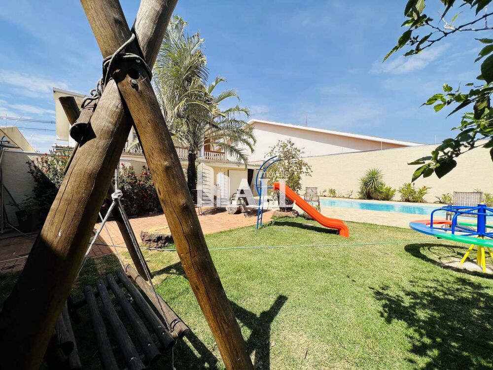 Casa, 4 quartos, 600 m² - Foto 1