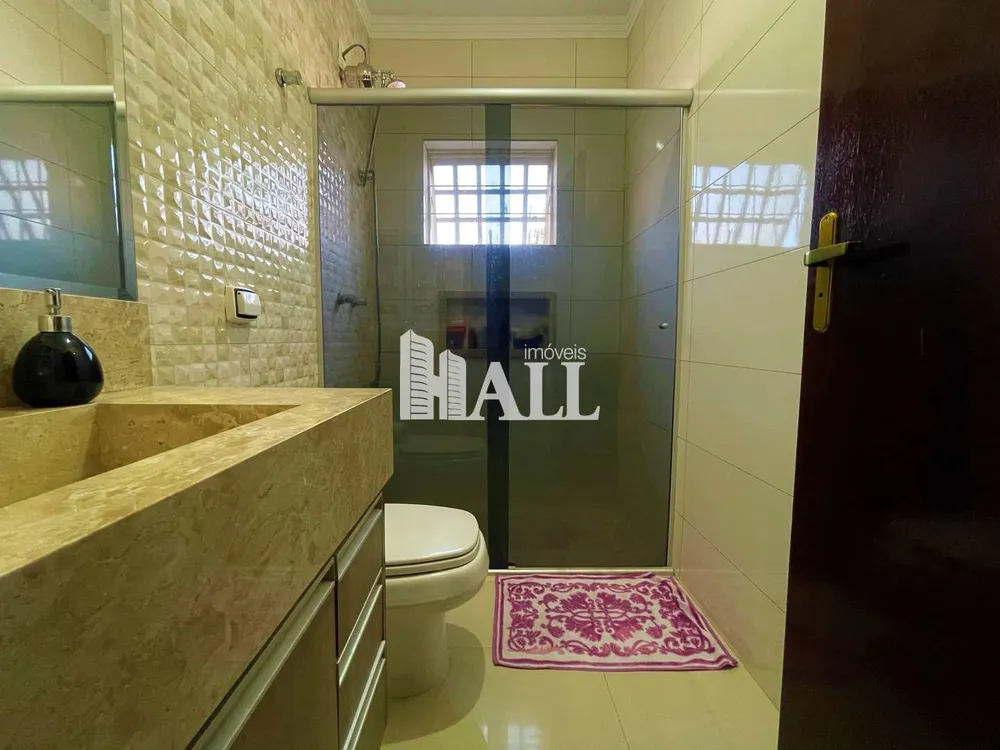 Casa, 5 quartos, 240 m² - Foto 1