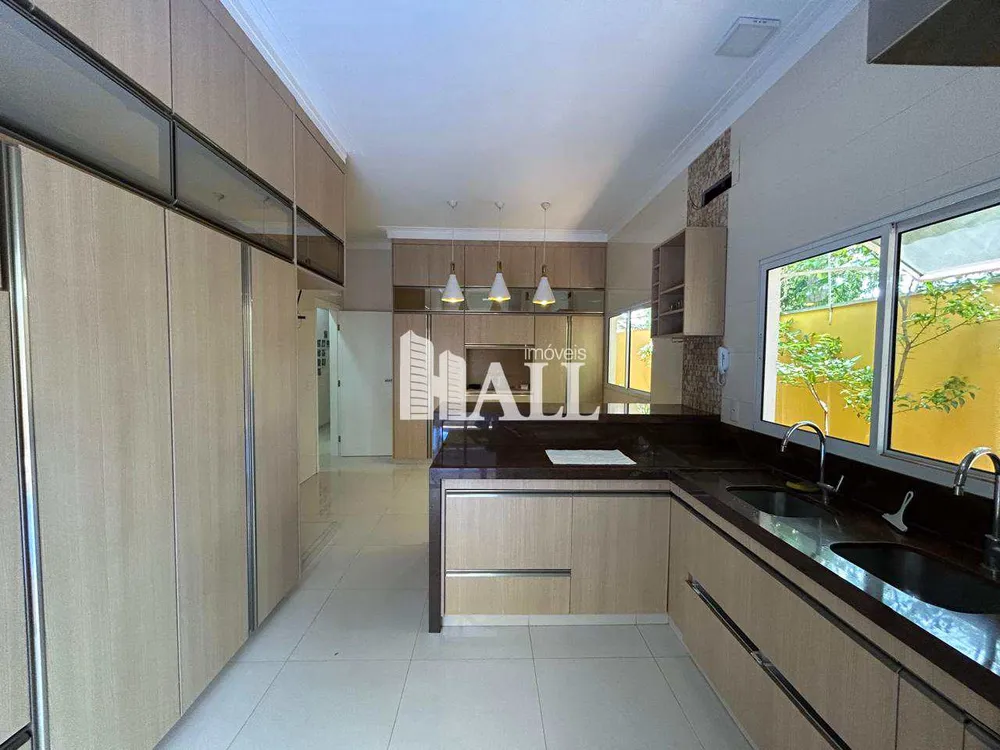 Casa, 3 quartos, 220 m² - Foto 2
