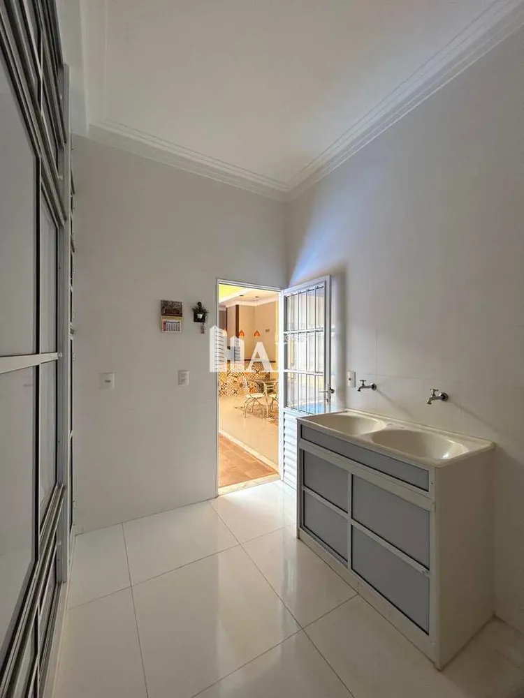 Casa, 3 quartos, 220 m² - Foto 6