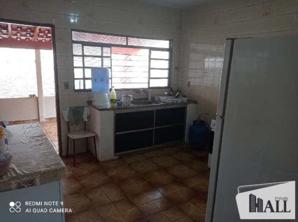 Casa à venda com 2 quartos, 360m² - Foto 4