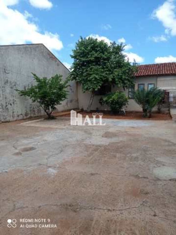 Casa à venda com 2 quartos, 360m² - Foto 8