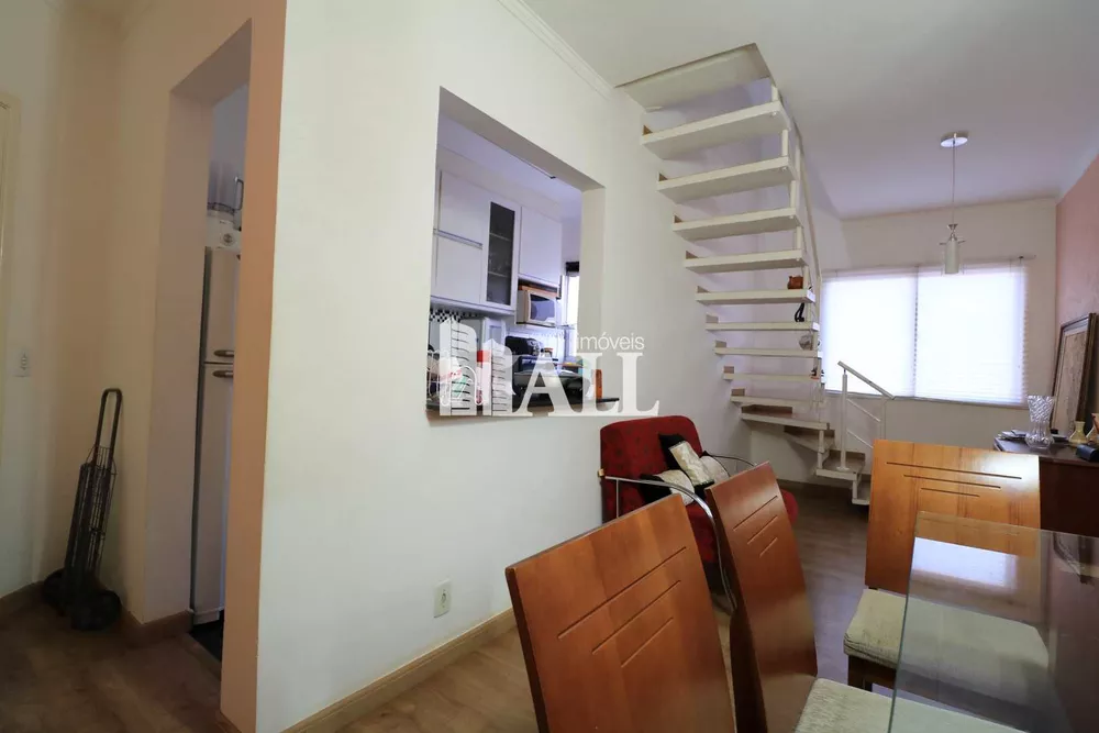 Apartamento à venda com 3 quartos, 110m² - Foto 2