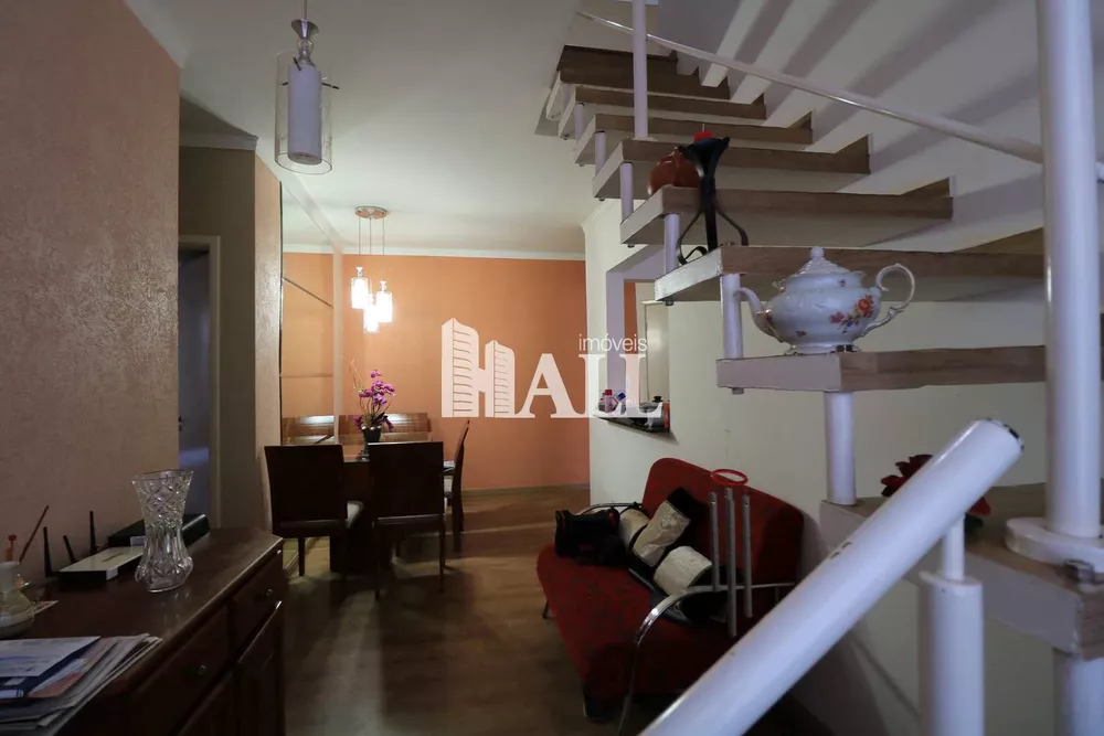 Apartamento à venda com 3 quartos, 110m² - Foto 1