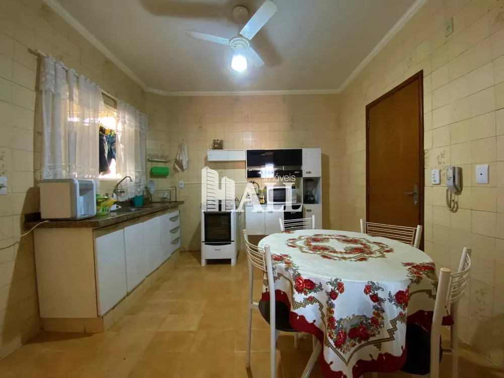 Apartamento à venda com 2 quartos, 81m² - Foto 2