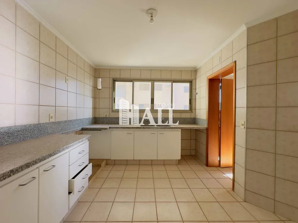 Apartamento, 3 quartos, 140 m² - Foto 1