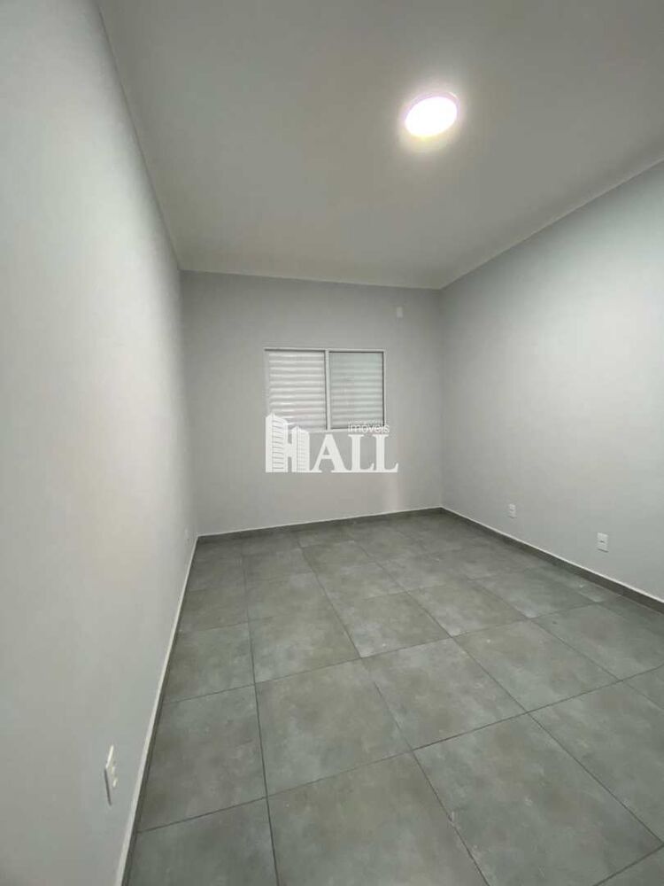 Casa à venda com 3 quartos, 200m² - Foto 4