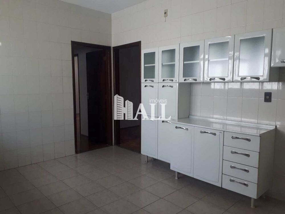 Casa à venda com 2 quartos, 90m² - Foto 2