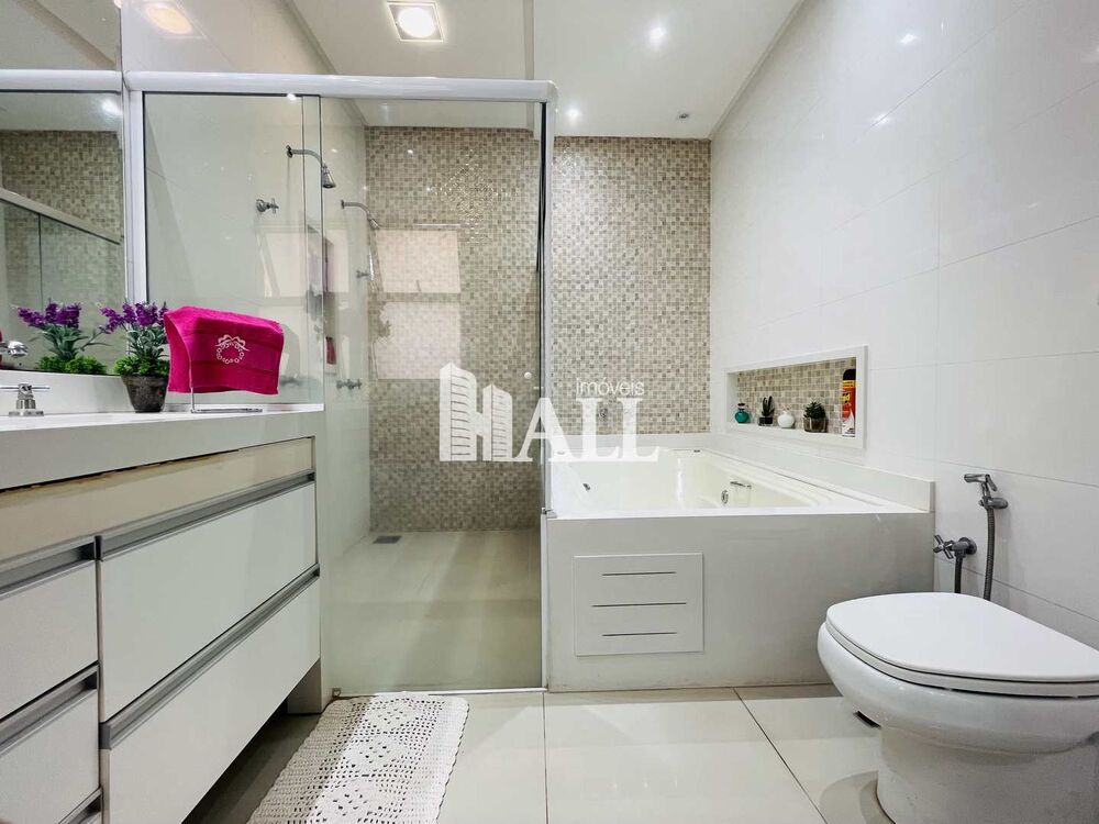Casa de Condomínio à venda com 3 quartos, 206m² - Foto 2