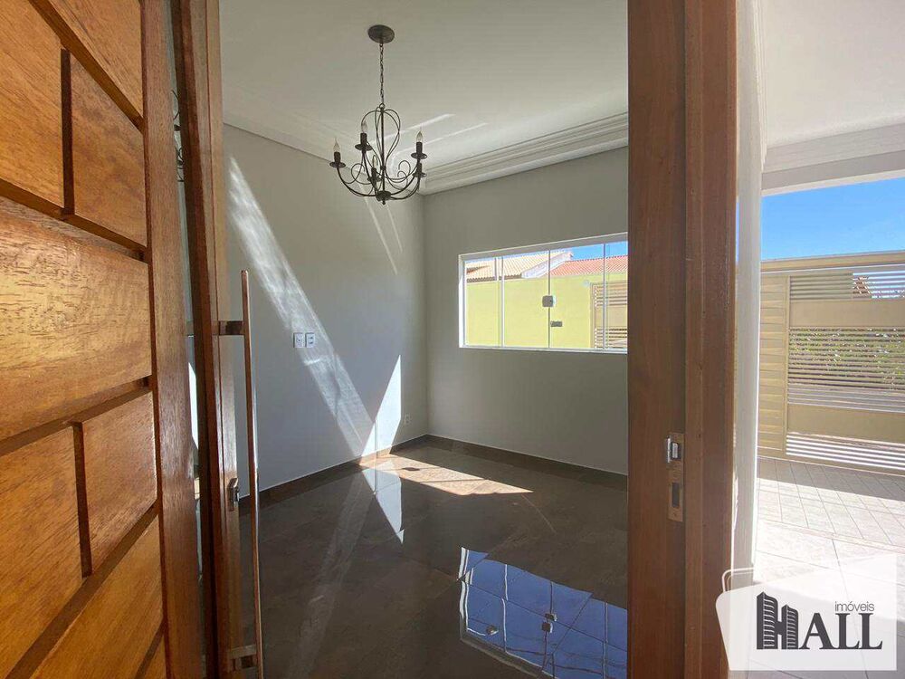 Casa à venda com 3 quartos, 120m² - Foto 2