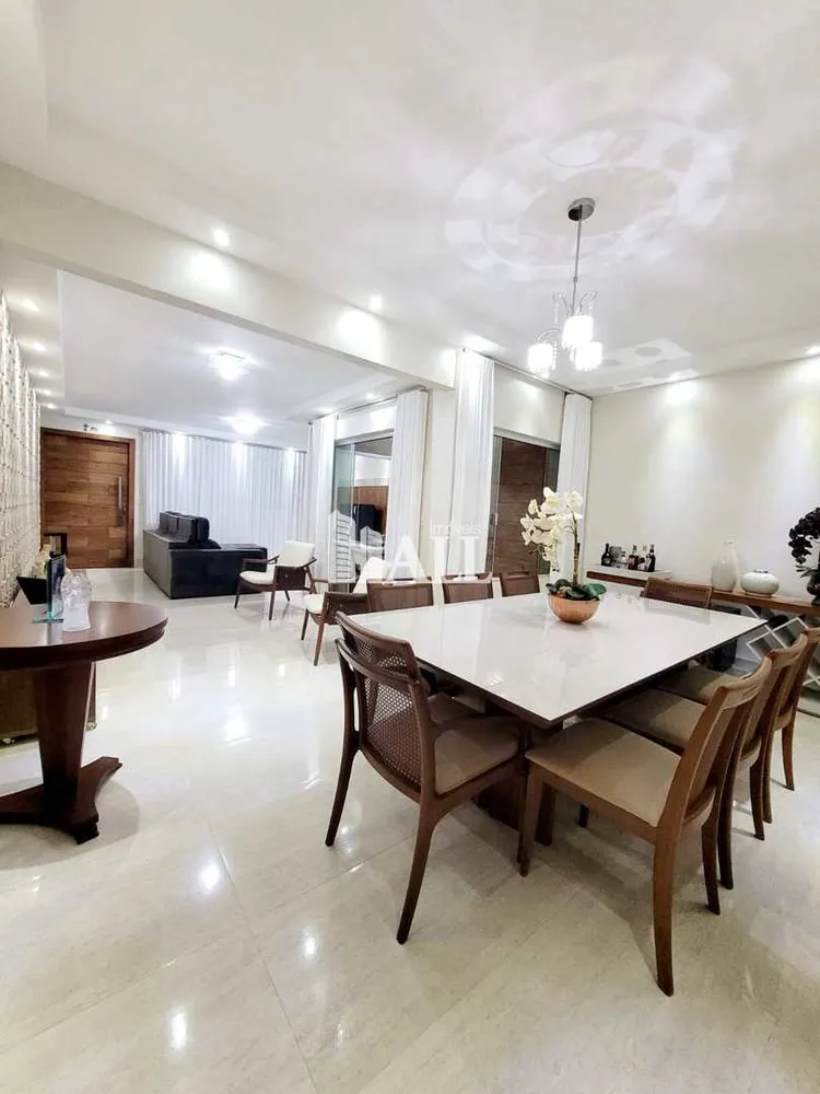 Casa, 3 quartos, 250 m² - Foto 4