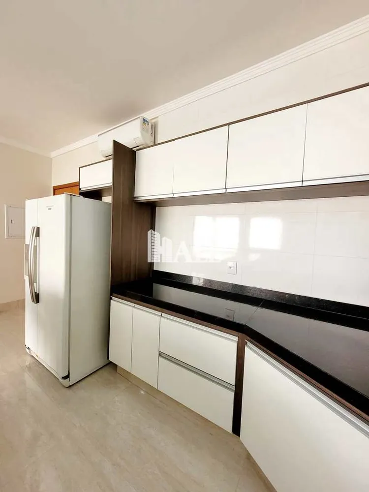 Casa, 3 quartos, 250 m² - Foto 11
