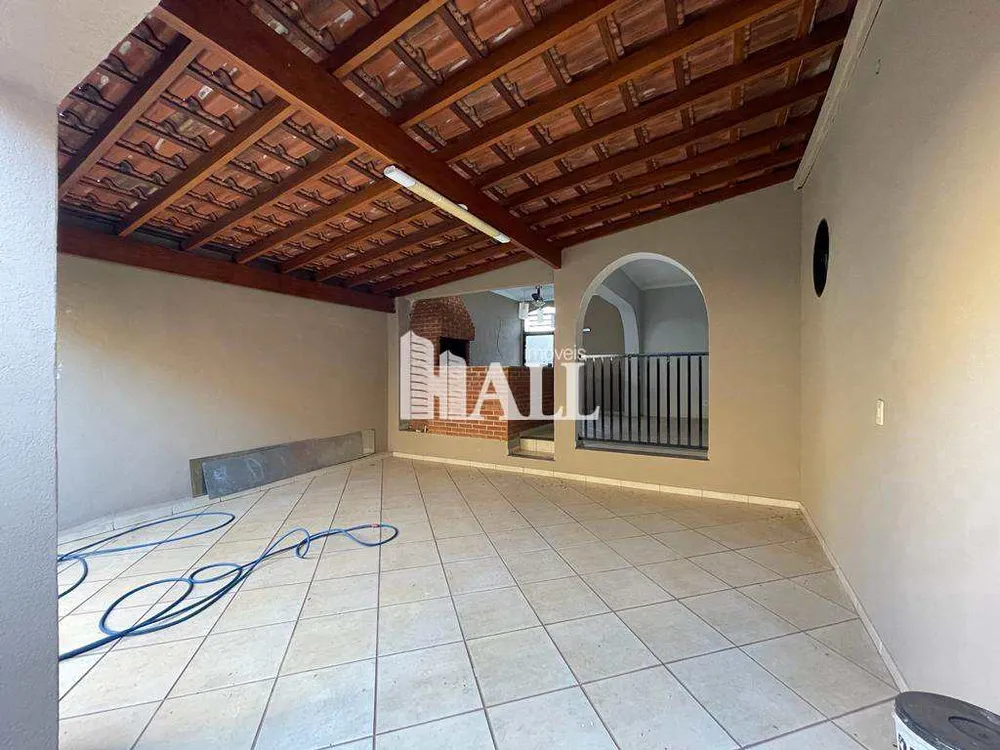Casa, 3 quartos, 204 m² - Foto 1