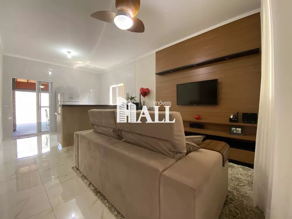 Casa à venda com 3 quartos, 80m² - Foto 1