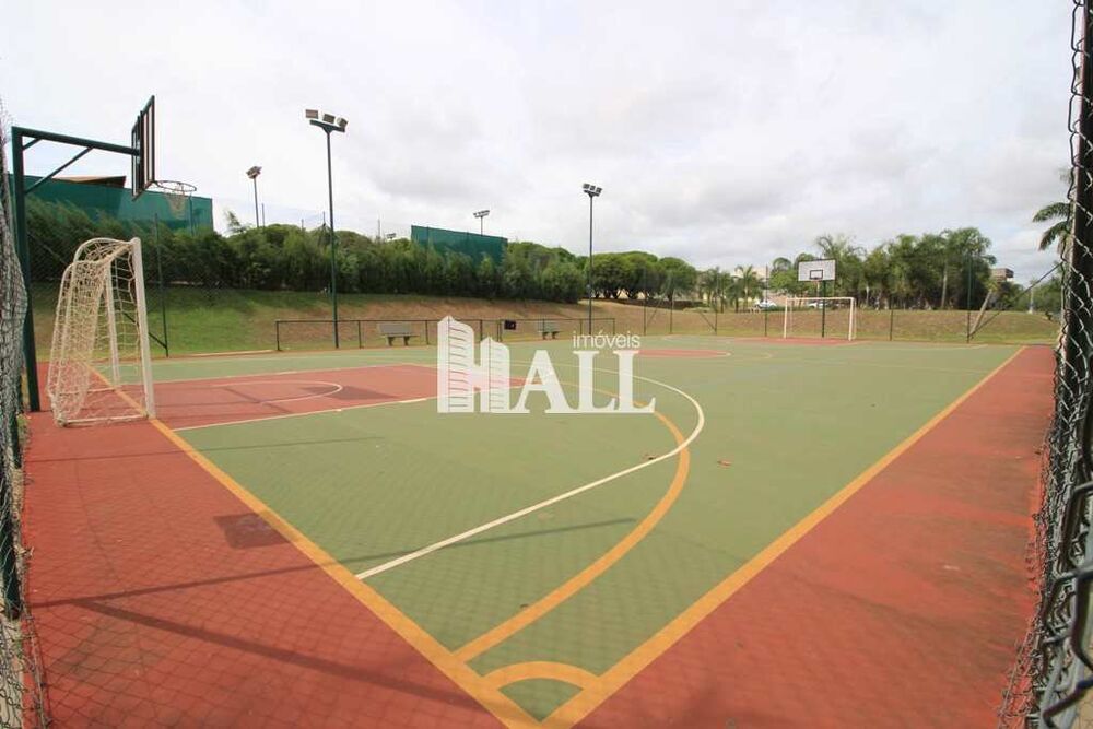 Casa de Condomínio à venda com 4 quartos, 240m² - Foto 2