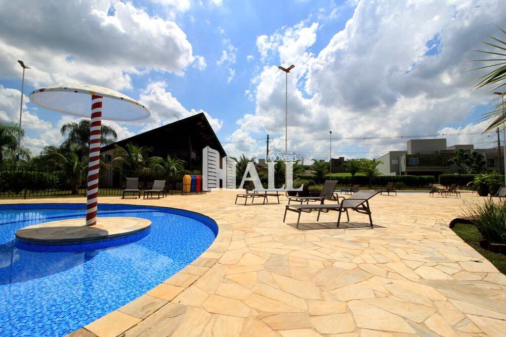 Casa de Condomínio à venda com 4 quartos, 240m² - Foto 4