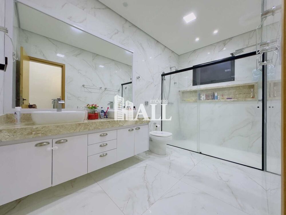 Casa de Condomínio à venda com 3 quartos, 261m² - Foto 2
