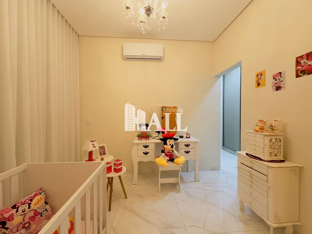 Casa de Condomínio à venda com 3 quartos, 261m² - Foto 1