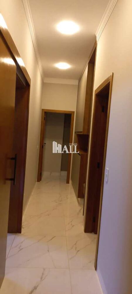 Casa de Condomínio à venda com 3 quartos, 226m² - Foto 2
