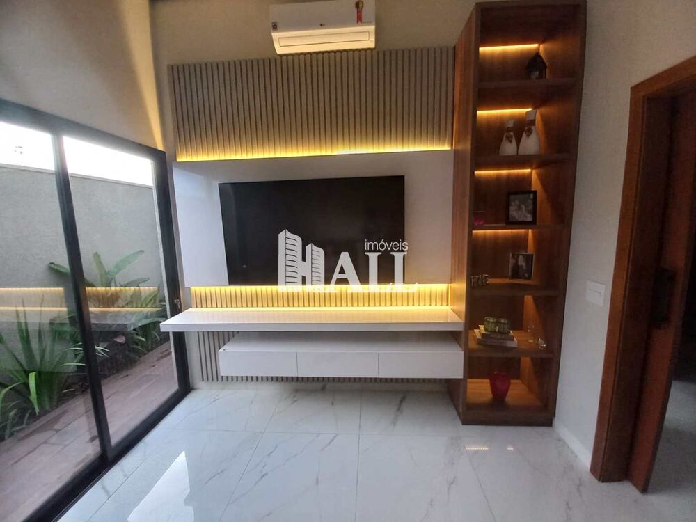 Casa de Condomínio à venda com 3 quartos, 226m² - Foto 1