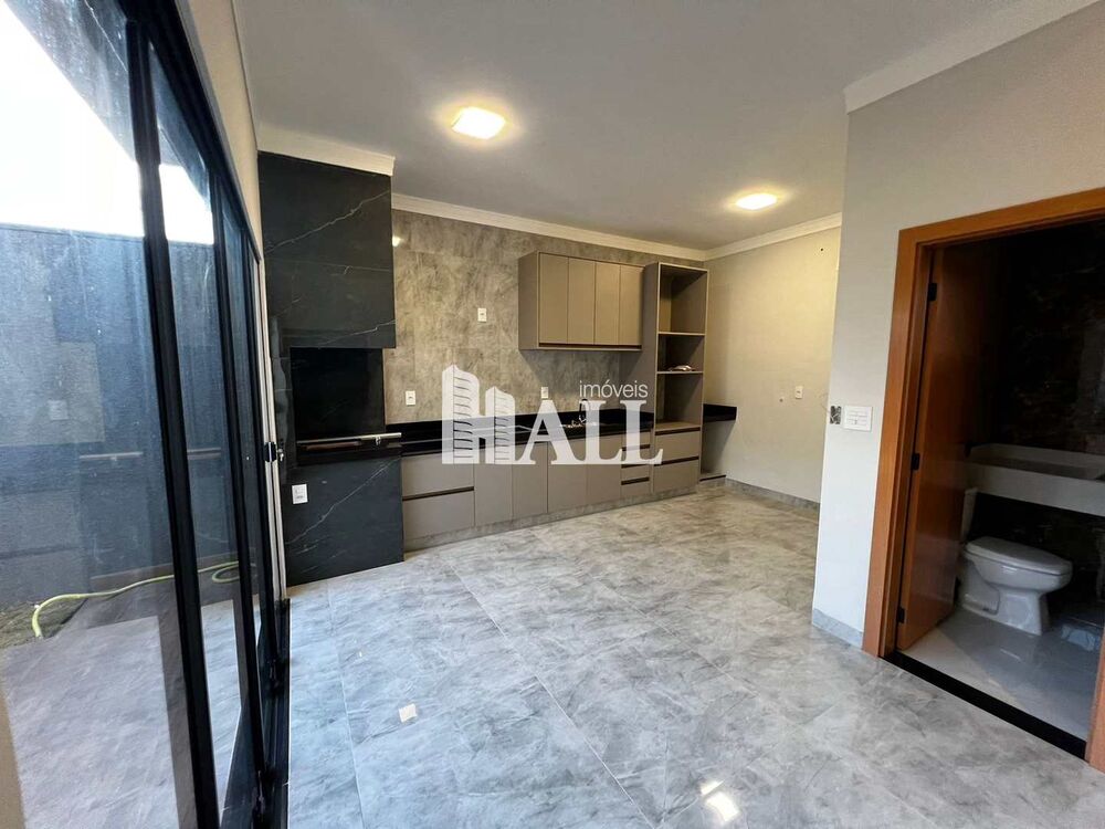 Casa à venda com 3 quartos, 120m² - Foto 1