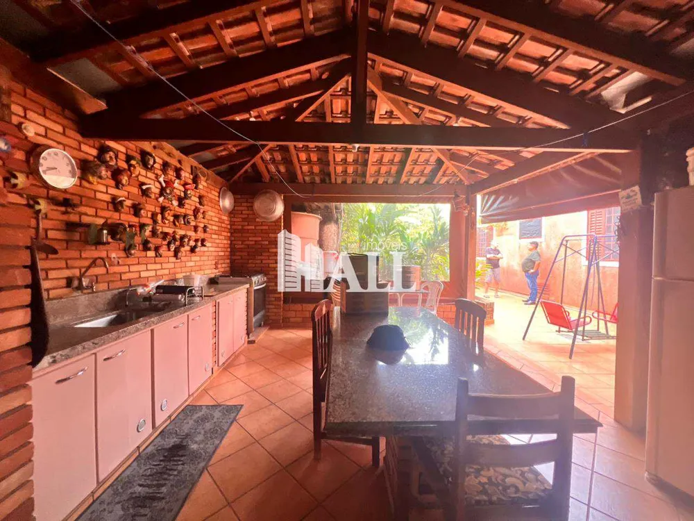Casa, 4 quartos, 256 m² - Foto 2