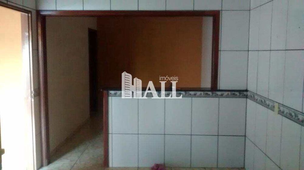 Casa à venda com 2 quartos, 90m² - Foto 1