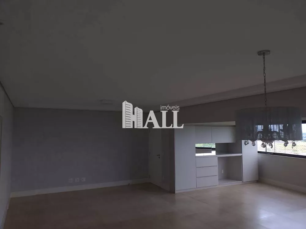 Apartamento à venda com 3 quartos, 157m² - Foto 2