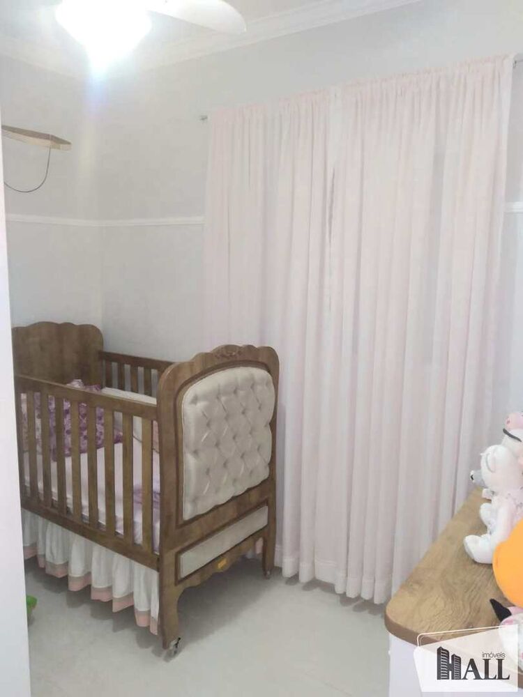 Casa à venda com 3 quartos, 200m² - Foto 16