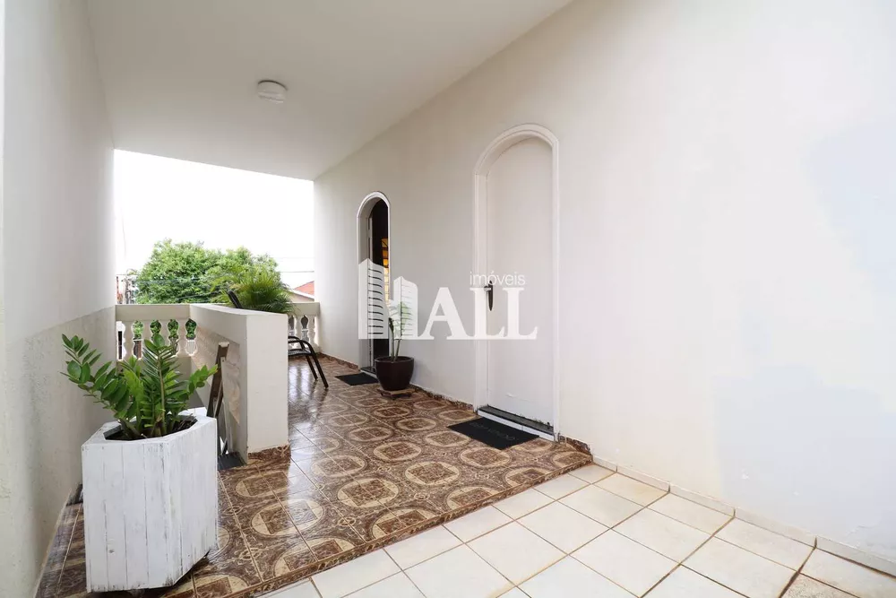 Casa, 3 quartos, 242 m² - Foto 3