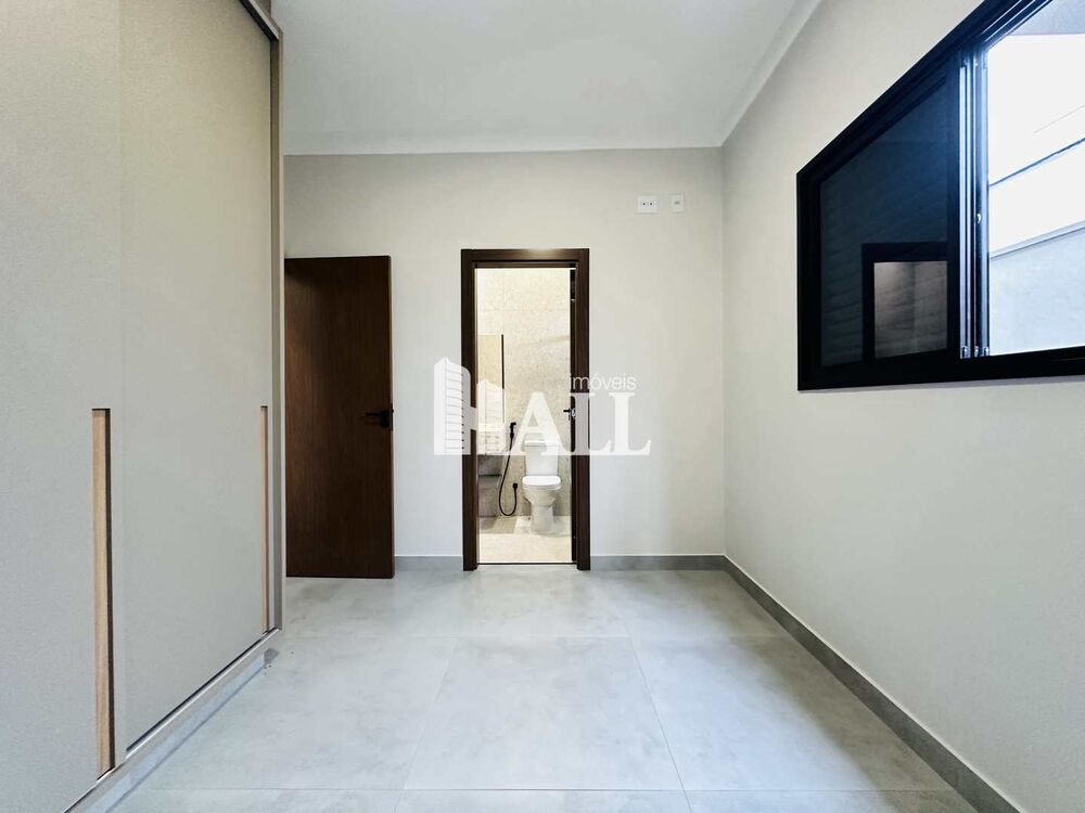 Casa de Condomínio à venda com 3 quartos, 150m² - Foto 1