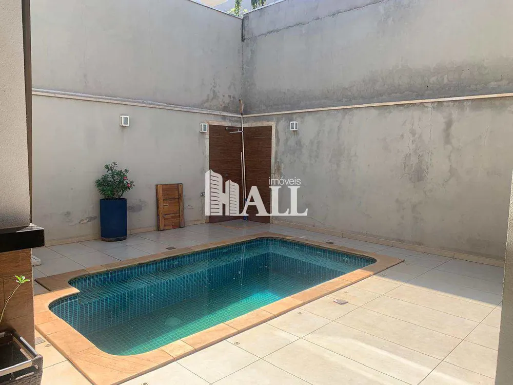 Sobrado, 3 quartos, 270 m² - Foto 1
