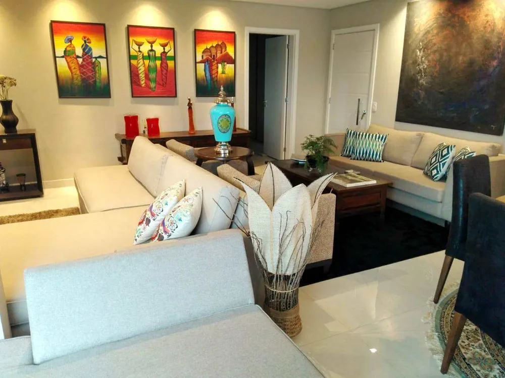 Apartamento, 3 quartos, 147 m² - Foto 2