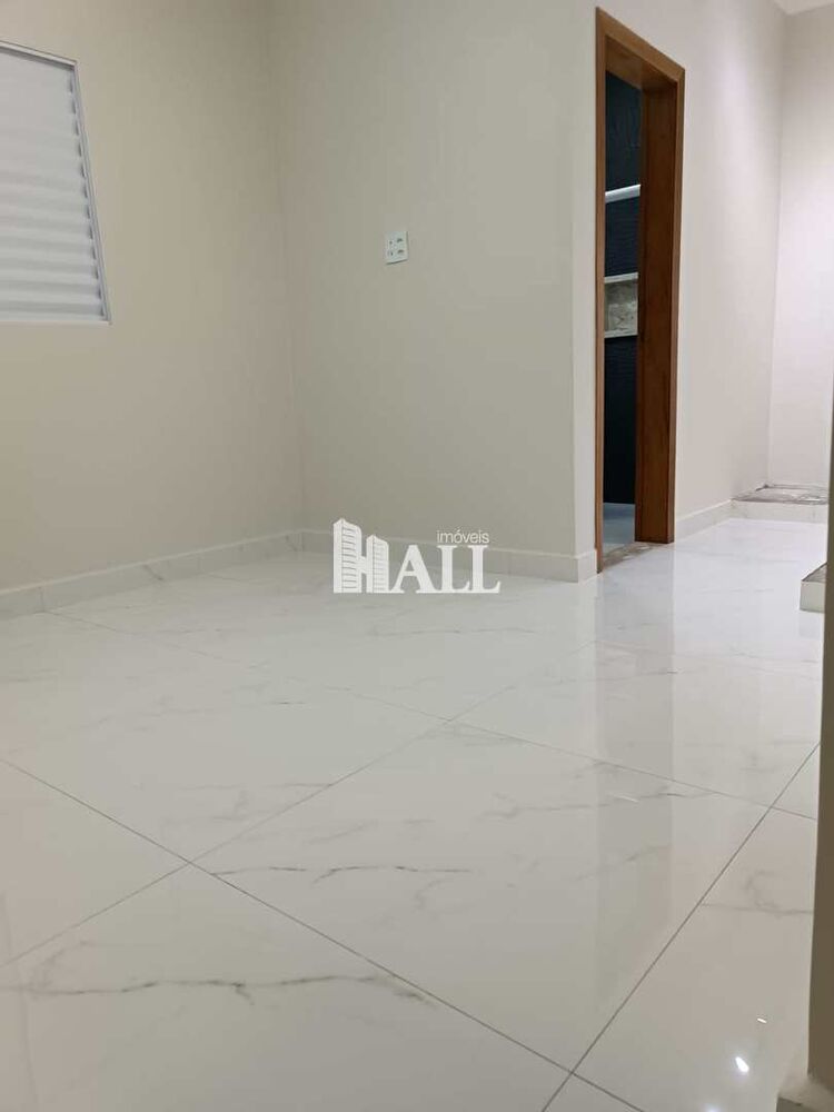 Casa à venda com 3 quartos, 137m² - Foto 4
