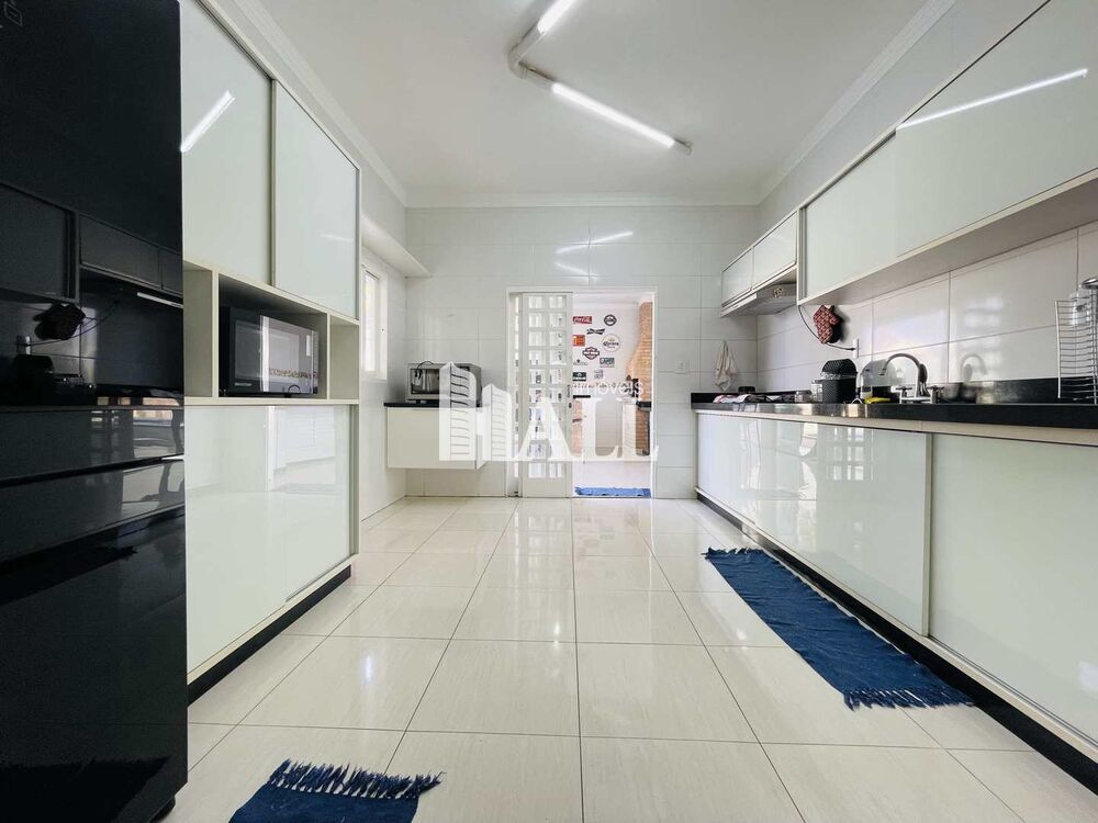 Casa, 3 quartos, 270 m² - Foto 22