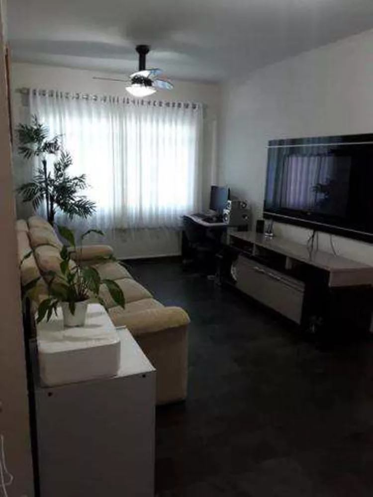 Apartamento à venda com 2 quartos, 70m² - Foto 1