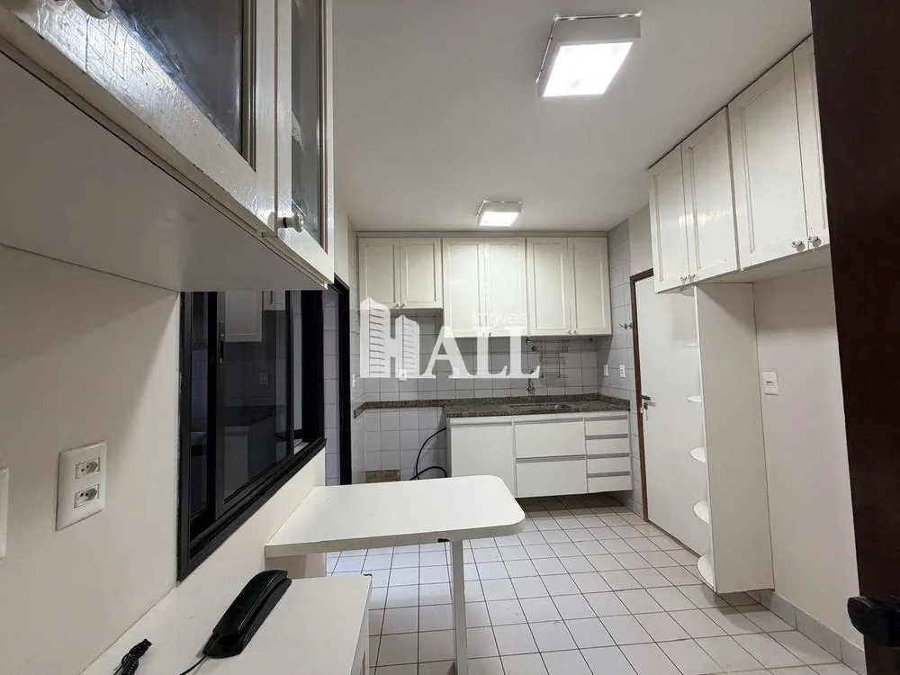 Apartamento, 3 quartos, 130 m² - Foto 2