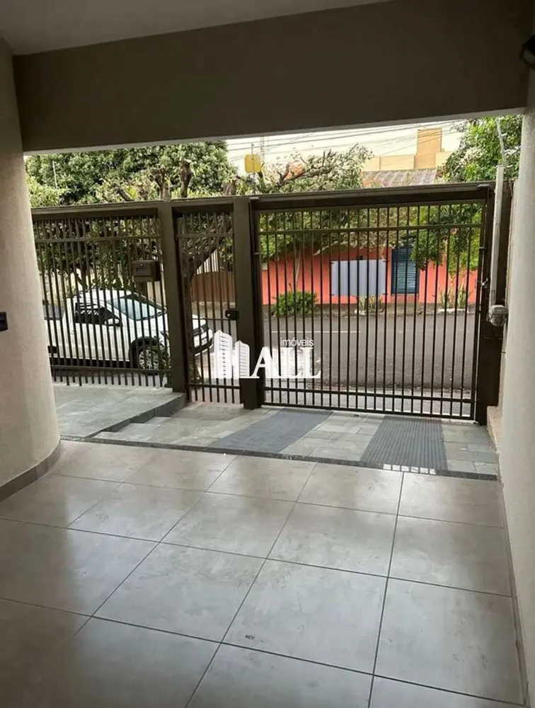 Casa, 4 quartos, 242 m² - Foto 8