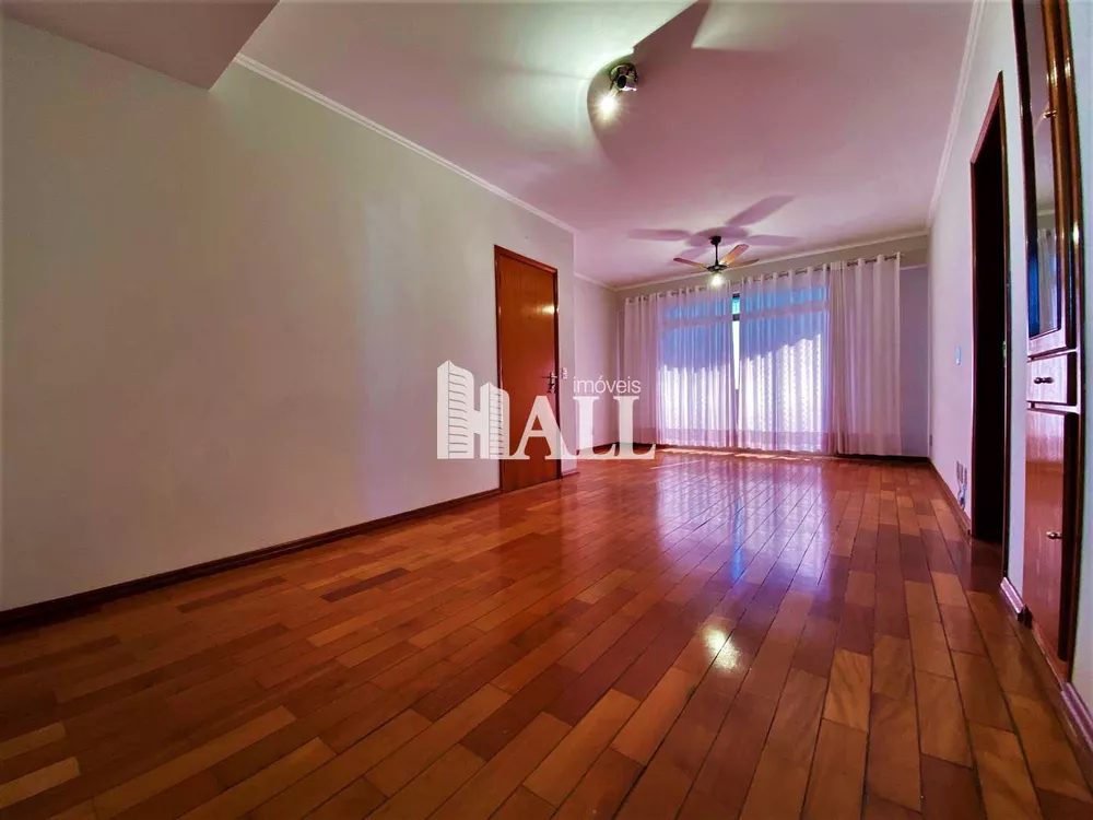 Apartamento à venda com 3 quartos, 113m² - Foto 1